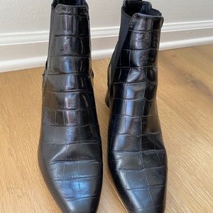 Zara black faux leather booties